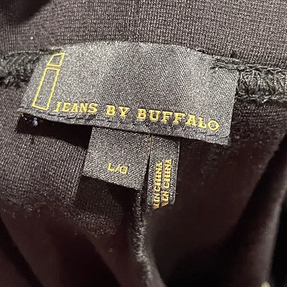 Women’s black Buffalo leggings - Picture 4 of 5